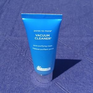 Dr. Brandt

Pores No More Vacuum Cleaner